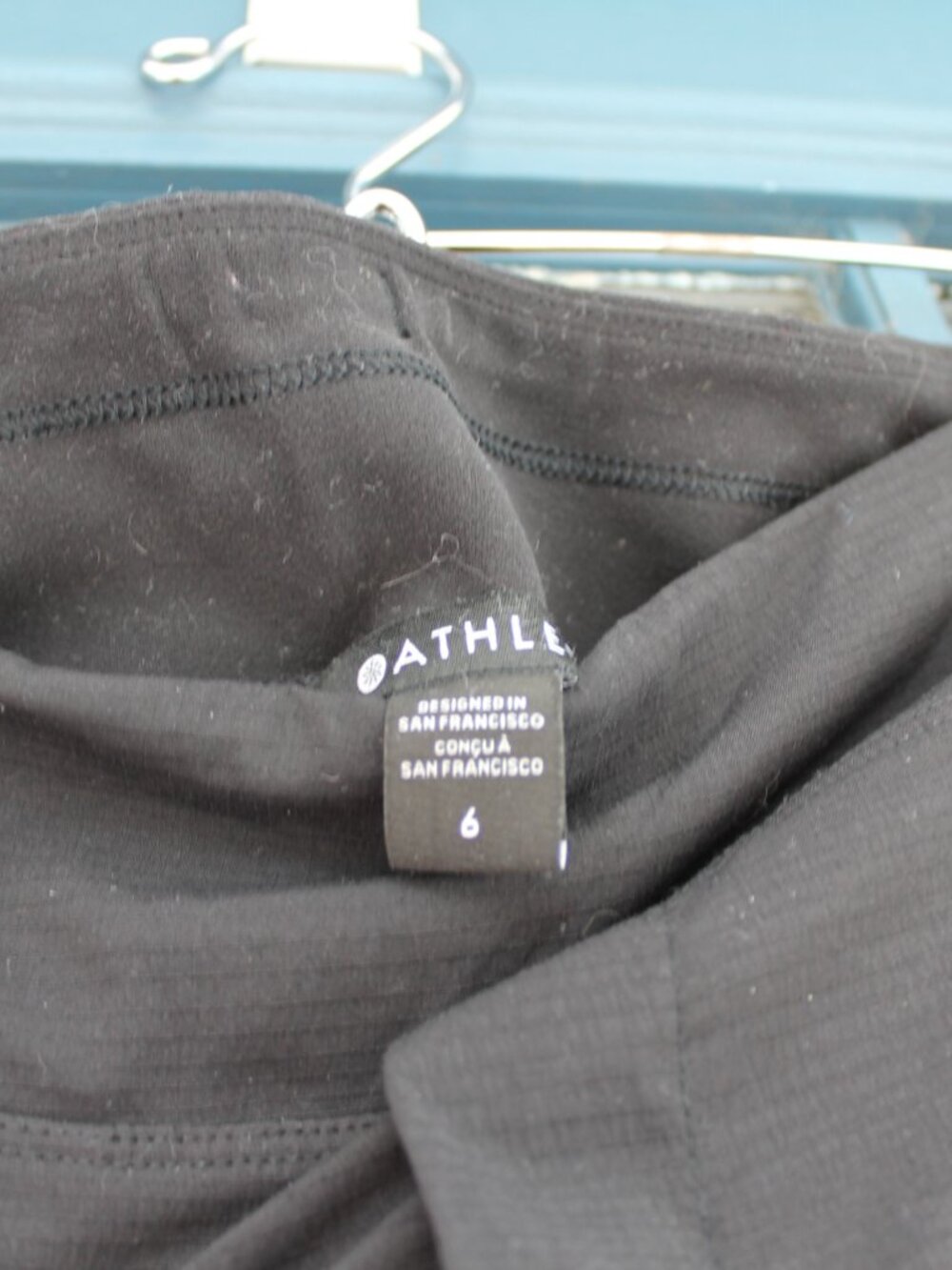 Athleta cropped pants - 6 - Picture 7 of 8